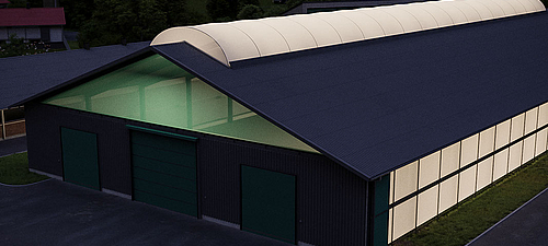 Sistemas de iluminación Lubratec para animales más sanos Cumbrera luminosa y luces LED de Lubratec para mejorar la salud animal